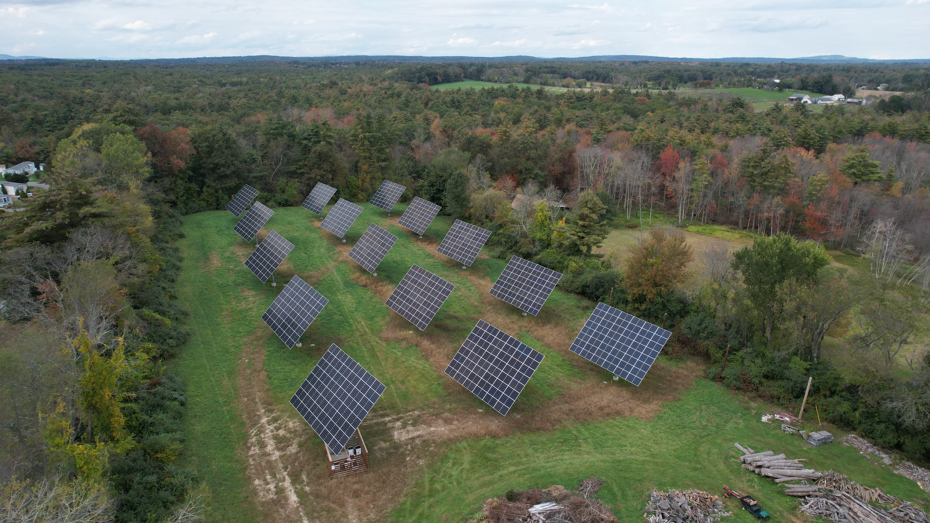 Outlook Berwick ME - 18 tracker commercial installation